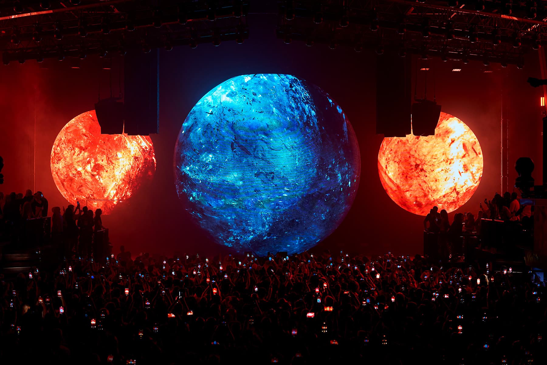 Holosphere 2.0 for Eric Prydz